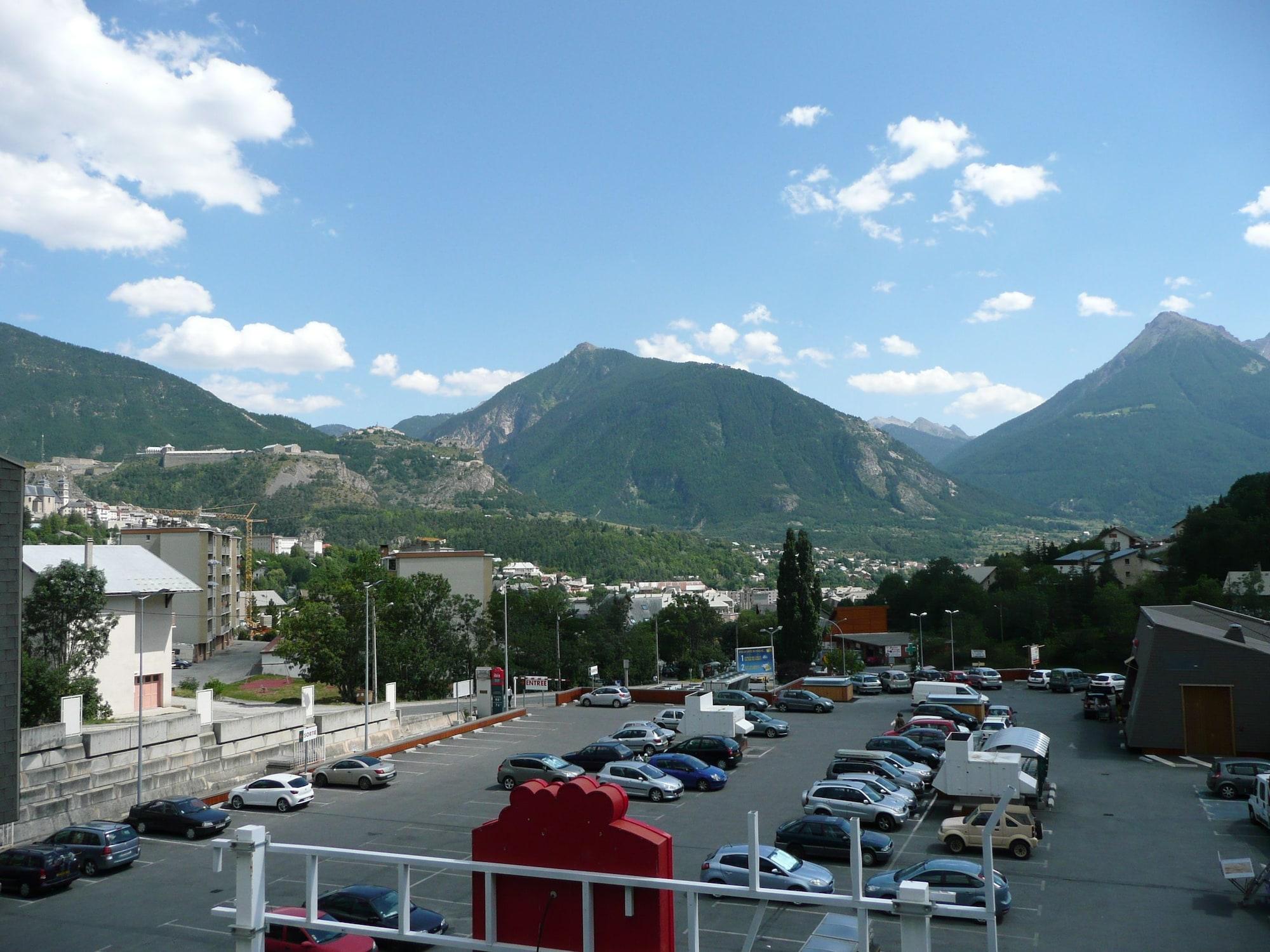 فندق Ibis Briancon Serre Chevalier المظهر الخارجي الصورة